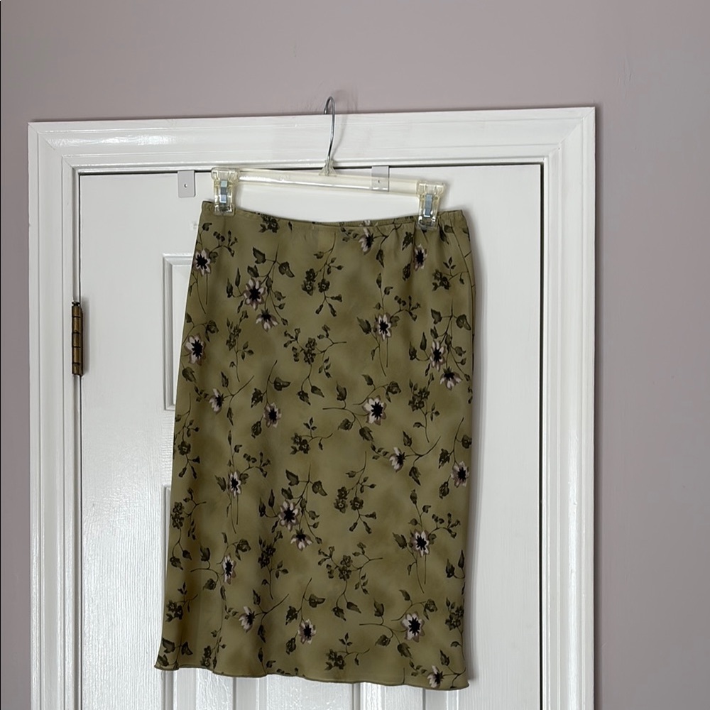 Vintage Floral Olive Skirt